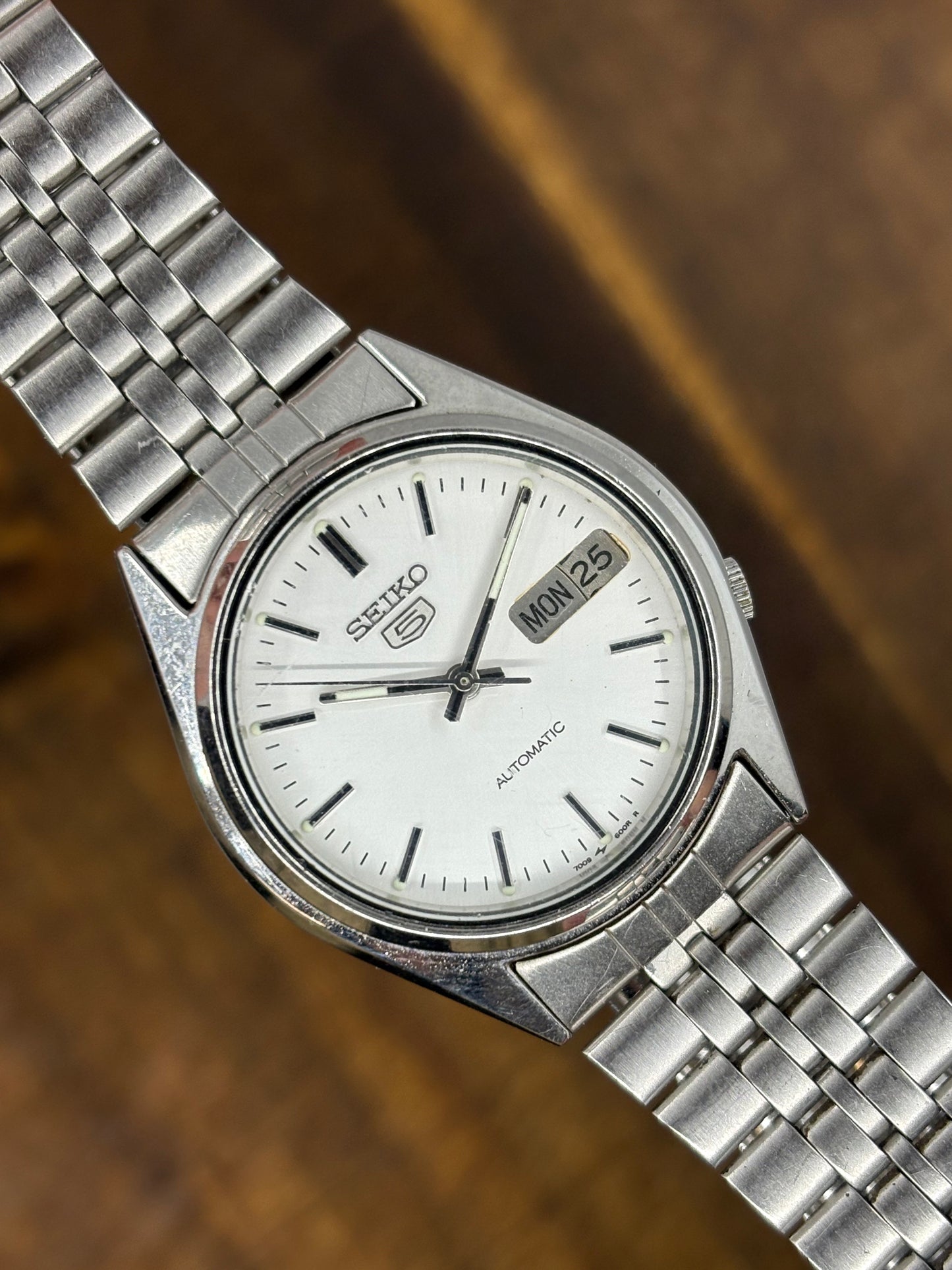 Seiko 5 Automatic (White Dial, Clean Classic)
