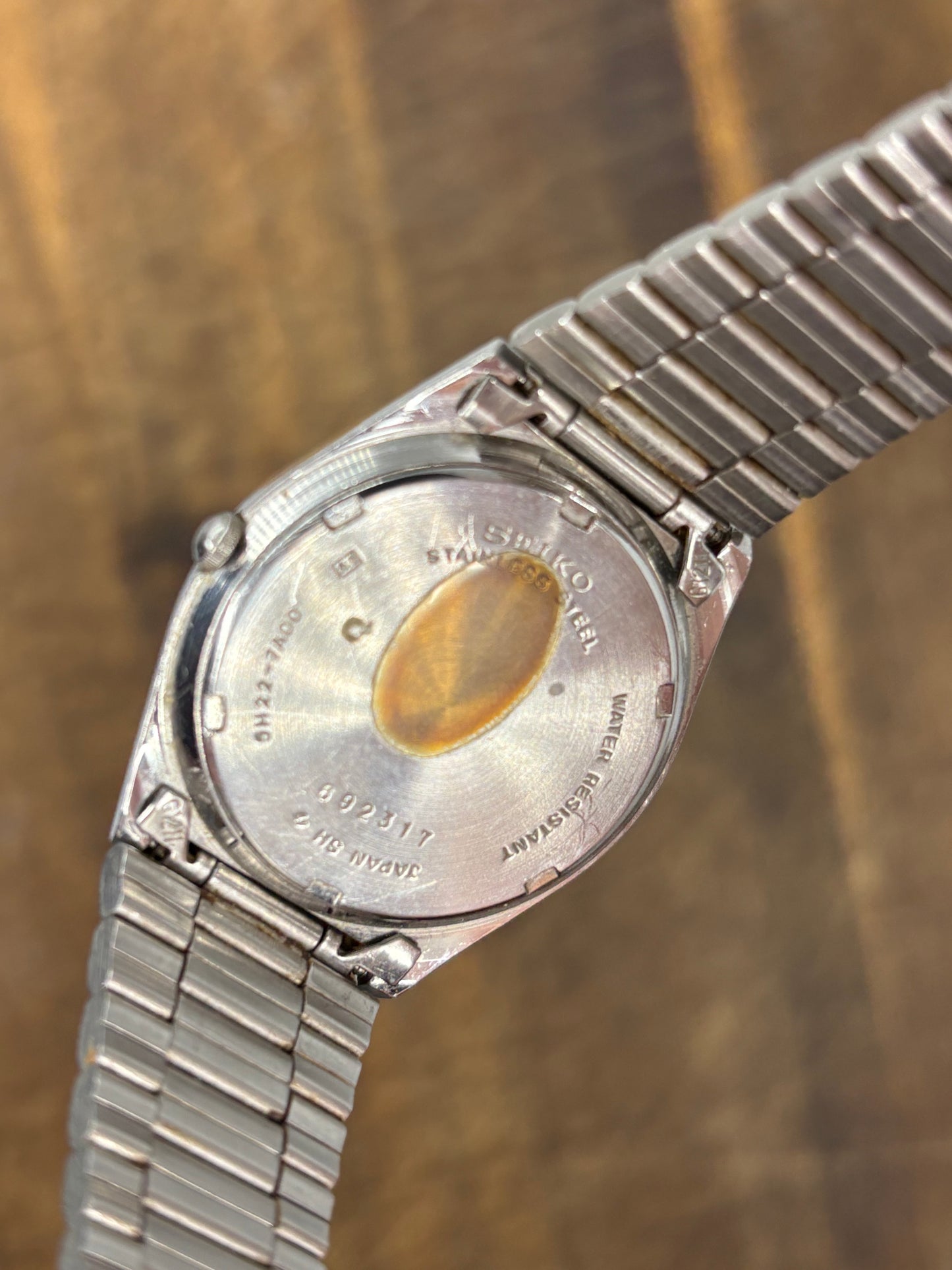Seiko Quartz | Black Dial | Minimalist Vintage Watch | Rare Applied Logo Variant