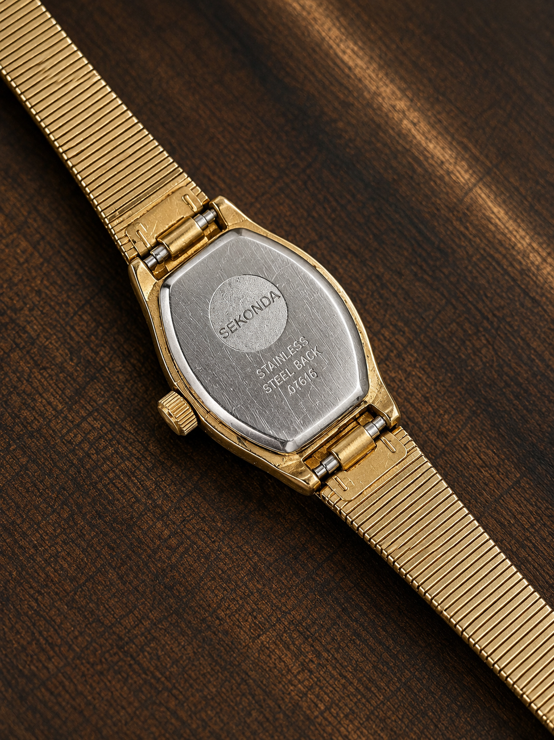 Vintage Sekonda Ladies Quartz Watch | Gold Tone Oval Case | Integrated Bracelet | Minimalist Dress Watch