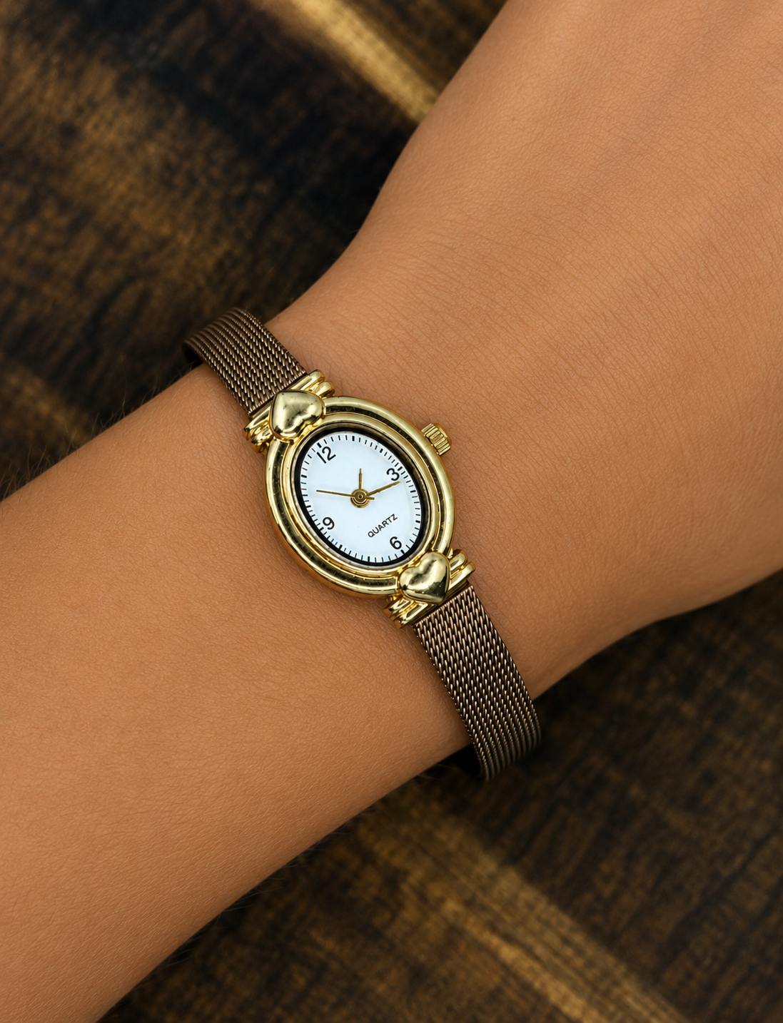 Vintage Ladies Quartz Watch | Gold Tone Oval Case | White Dial | Mesh Bracelet | Heart Lugs