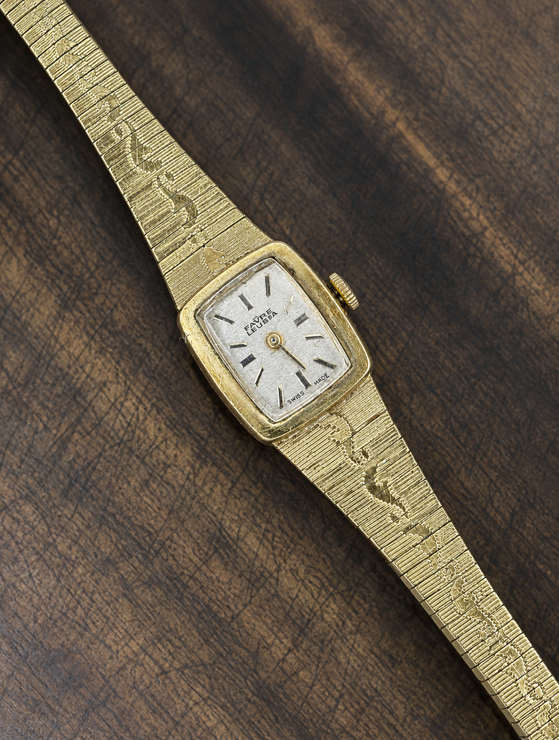 Vintage Helvetia Ladies Manual Wind Watch | Gold Tone Bracelet | Textured Silver Dial | Swiss Made