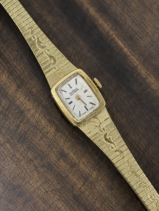 Vintage Helvetia Ladies Manual Wind Watch | Gold Tone Bracelet | Textured Silver Dial | Swiss Made