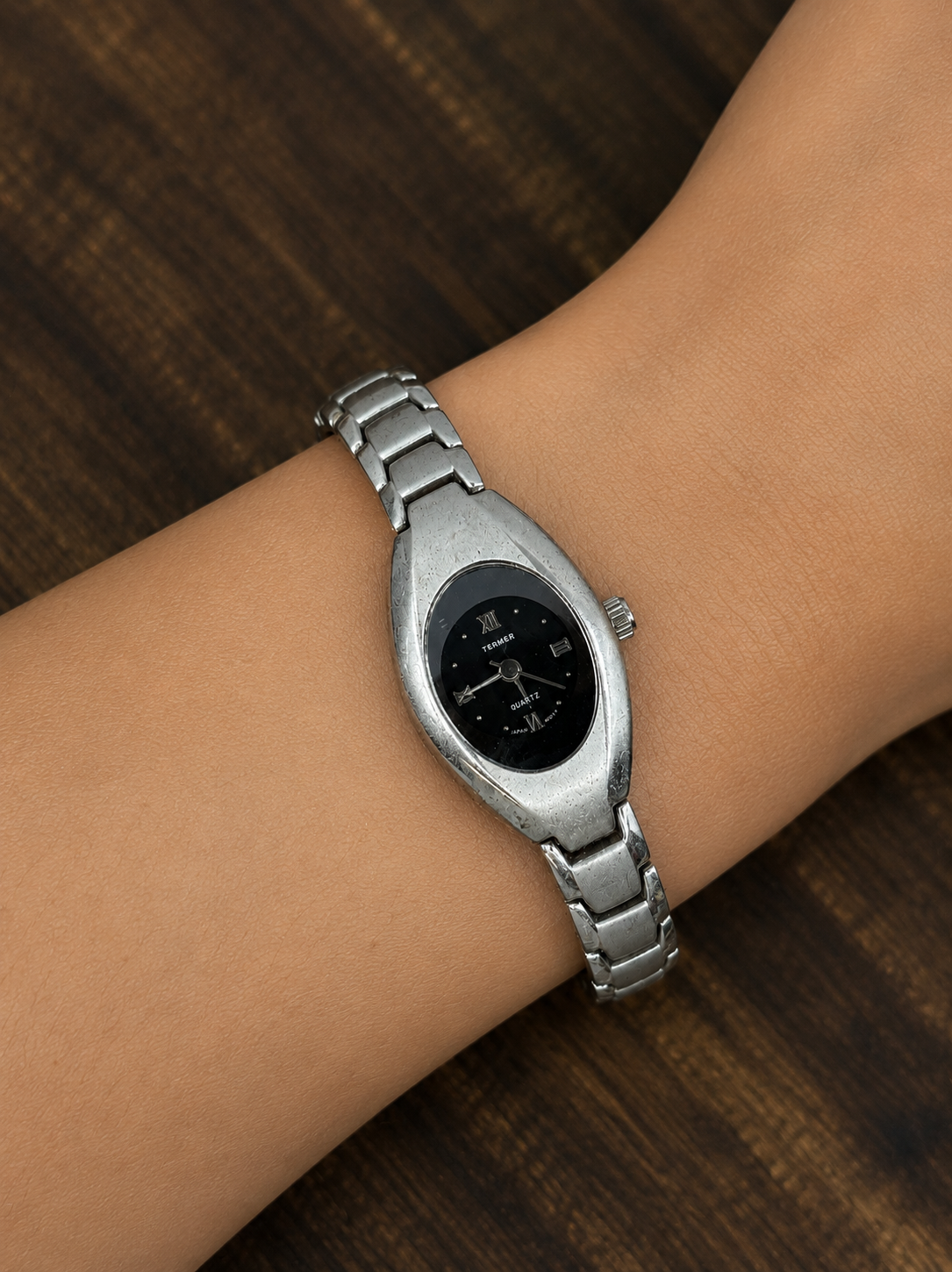 Vintage Tenner Ladies Quartz Watch | Black Dial | Silver Tone Bracelet | Petite Dress Watch