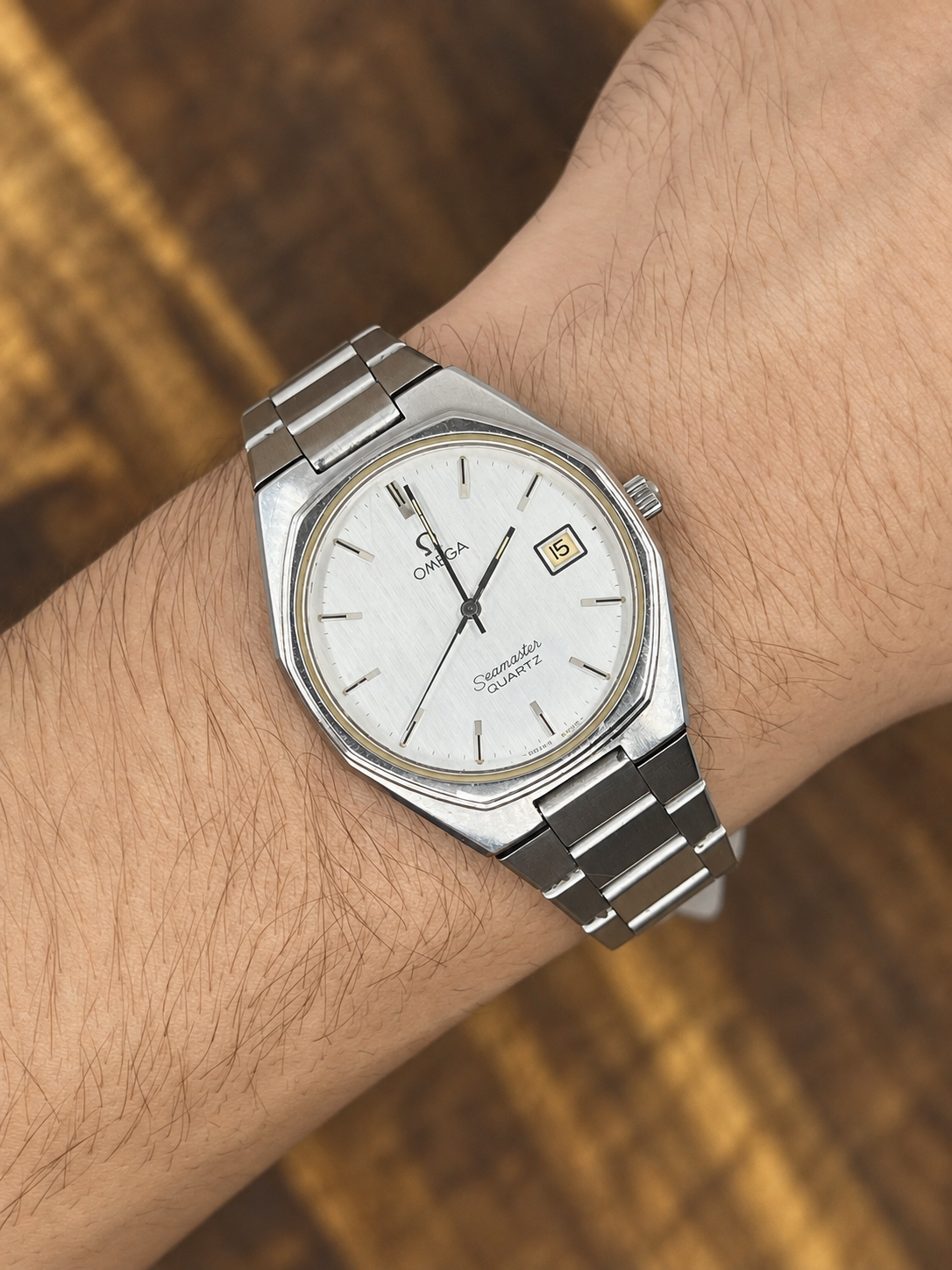 Vintage Omega Seamaster Quartz Stainless Steel Watch – Silver Dial