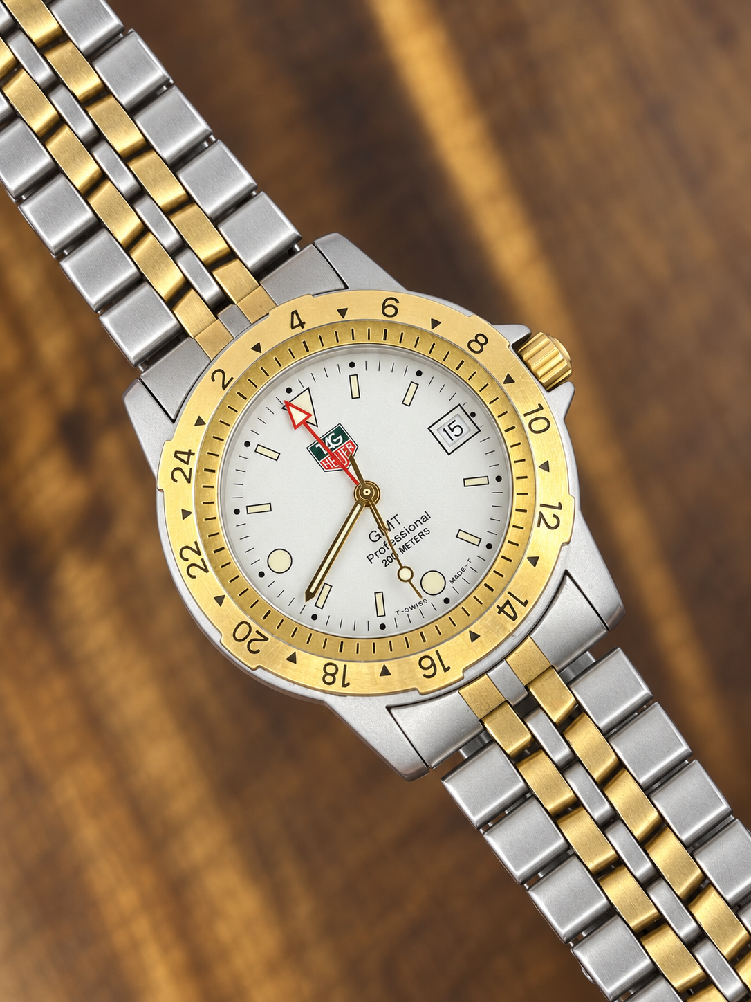 Vintage TAG Heuer Professional 200M GMT Two-Tone Quartz Watch – White Dial