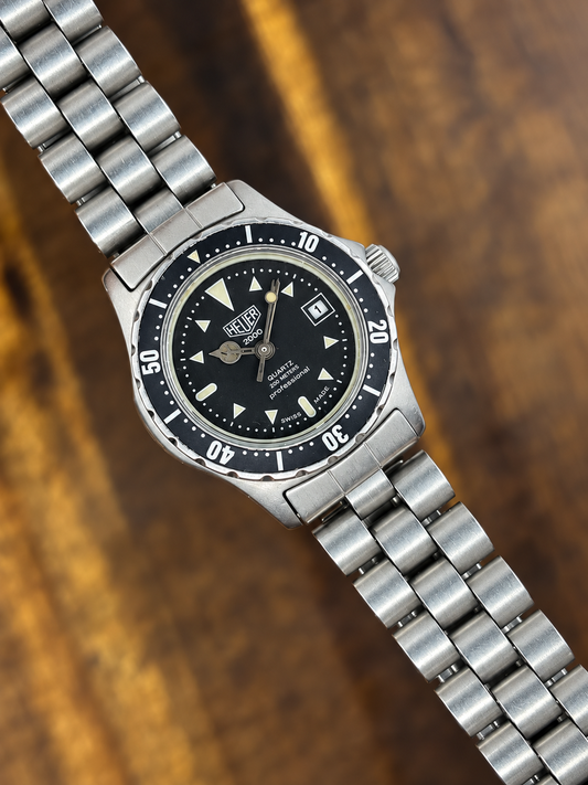 Vintage Heuer 2000 Professional 200M Quartz Diver Watch | Black Dial Steel Bracelet