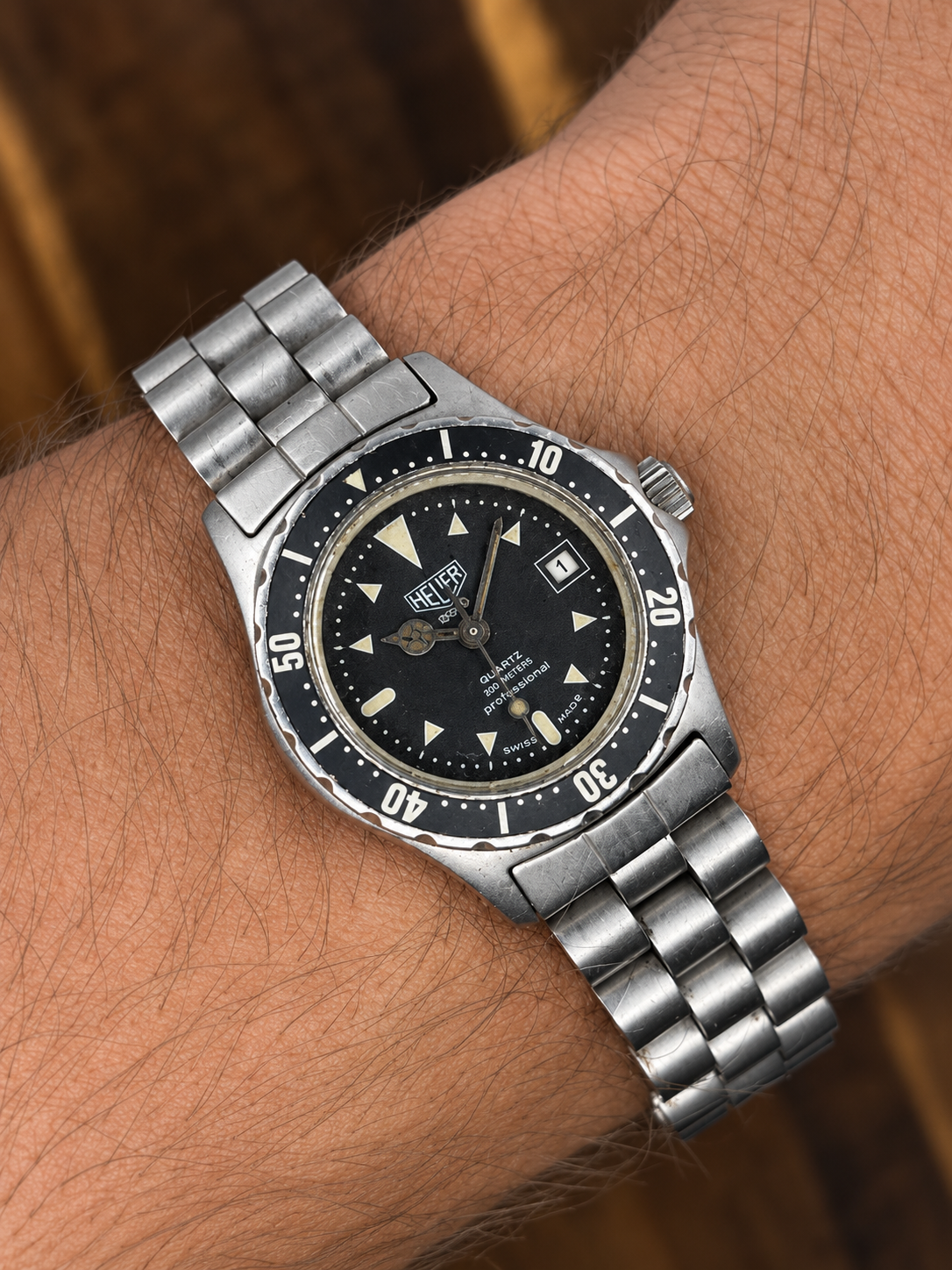 Vintage Heuer 2000 Professional 200M Quartz Diver Watch | Black Dial Steel Bracelet