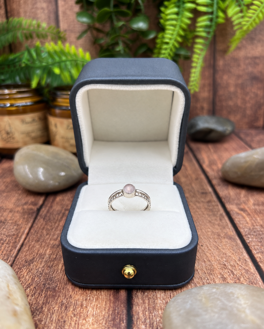 Sterling Silver Rose Quartz Ring – Pink Cabochon Twisted Band Vintage Style