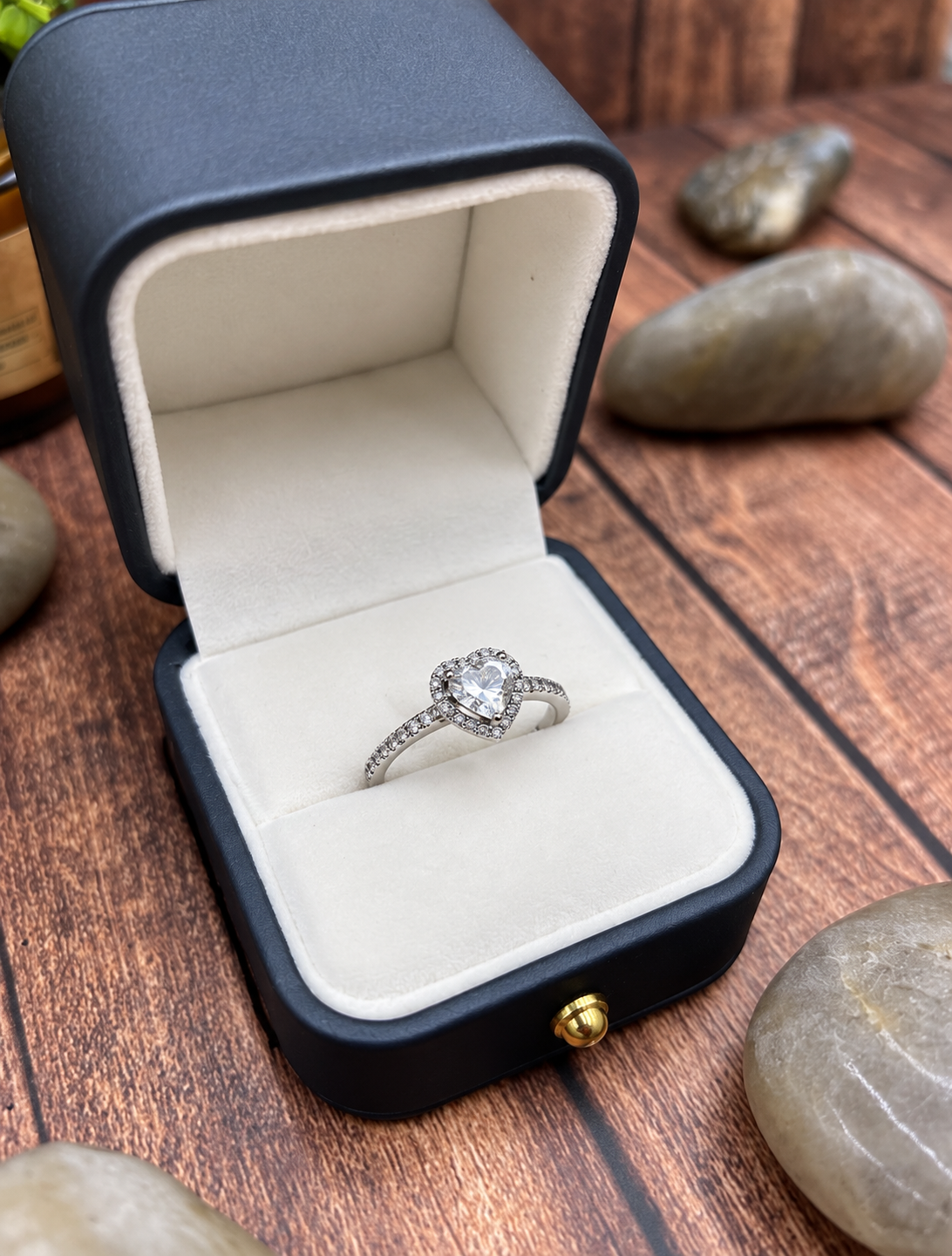925 Sterling Silver Heart Stone Halo Ring – Clear Stone Love Ring