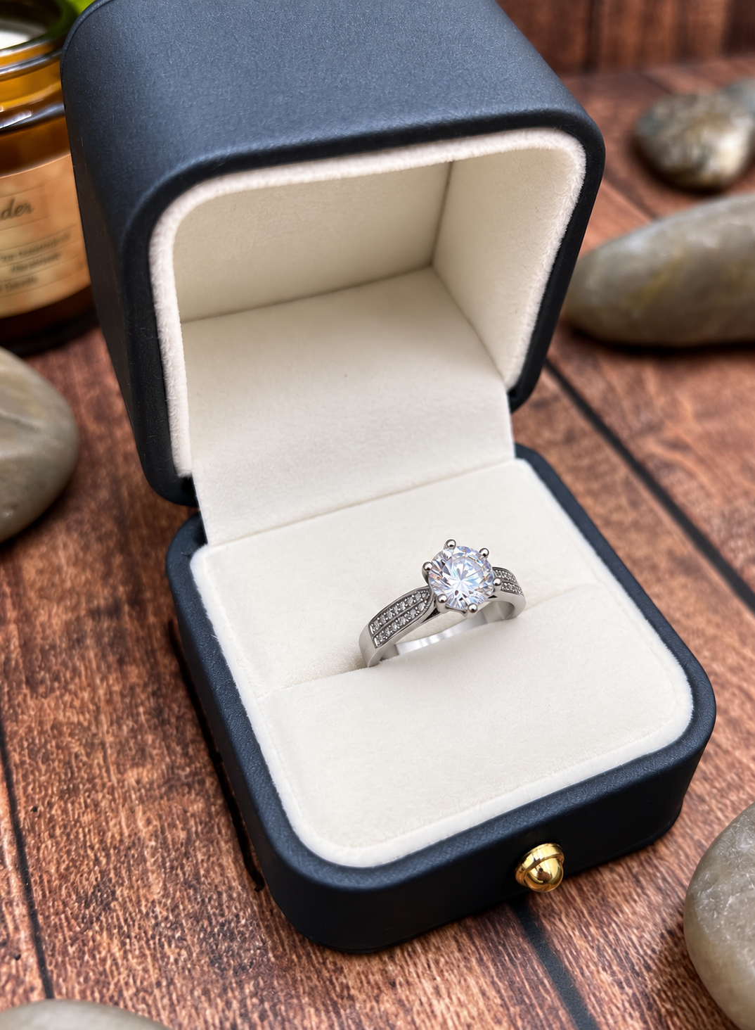 925 Sterling Silver Clear Stone Solitaire Ring – Decorative Shoulder Ring