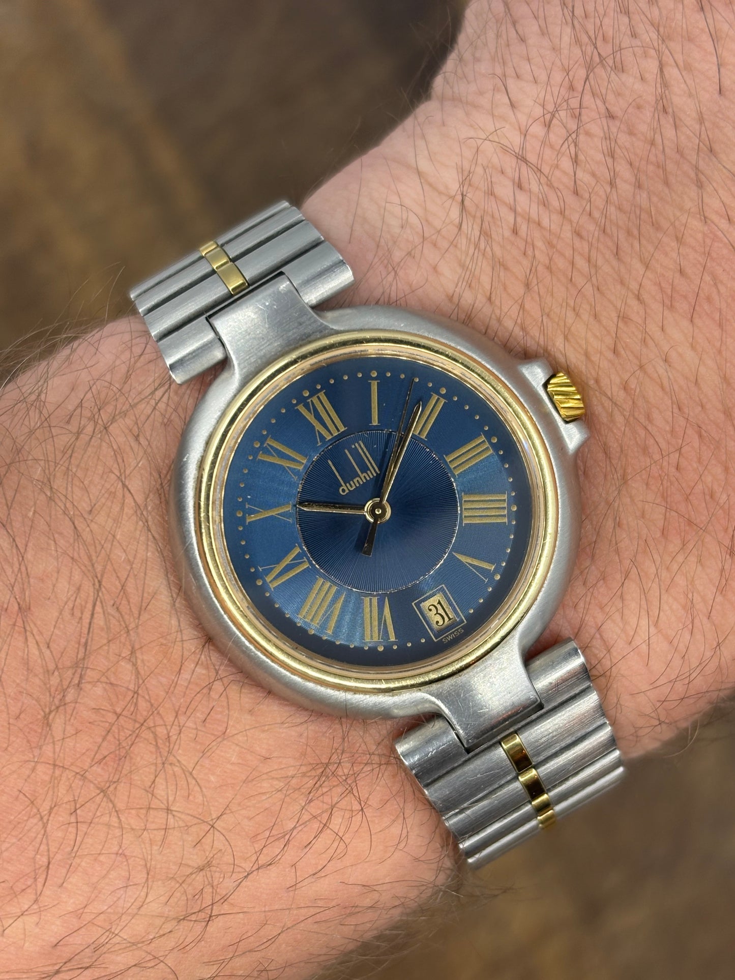 Alfred Dunhill Swiss Quartz – Blue Roman Dial – Two-Tone Accents – Vintage Watch