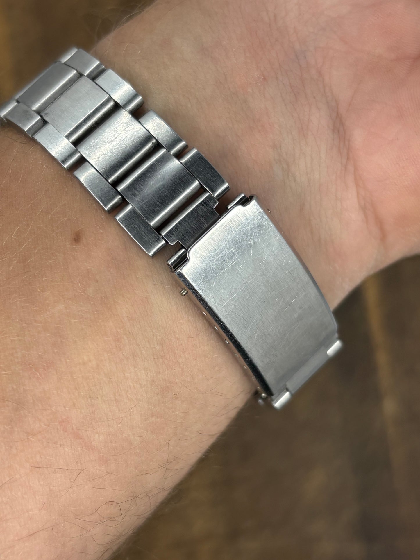 Omega Genève Automatic | Silver Dial | Date | Stainless Steel Bracelet