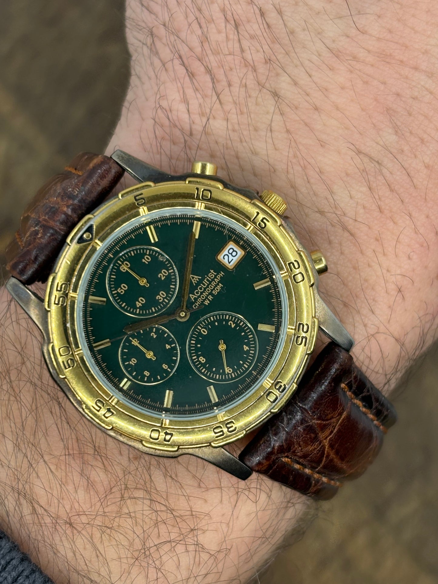 Accurist Chronograph – Gold & Green Vintage Style