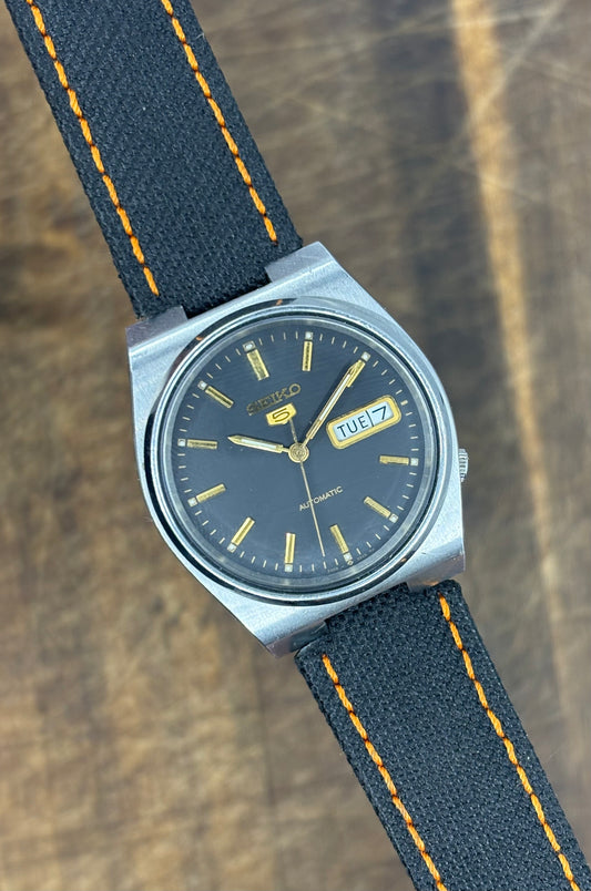 Seiko 5 Vintage Automatic Black Dial Wristwatch Day-Date