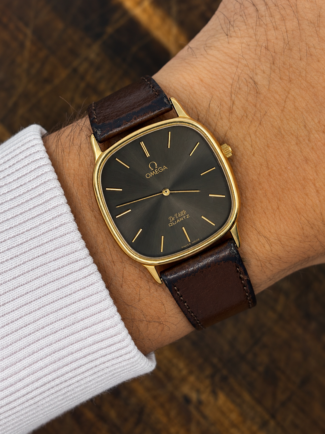 Vintage Omega De Ville Quartz Watch – Gold-Tone Cushion Case – Grey Sunburst Dial – Brown Leather Strap